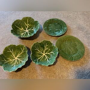 Bordallo Pinheiro Cabbage 2 plates + 2 bowls + 1 large salad Bowl- Set of 5